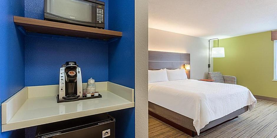 Holiday Inn Express & Suites - Kokomo South By Ihg Esterno foto