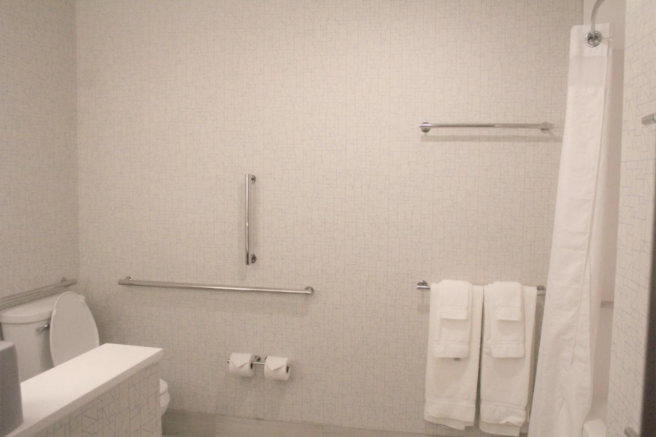 Holiday Inn Express & Suites - Kokomo South By Ihg Esterno foto