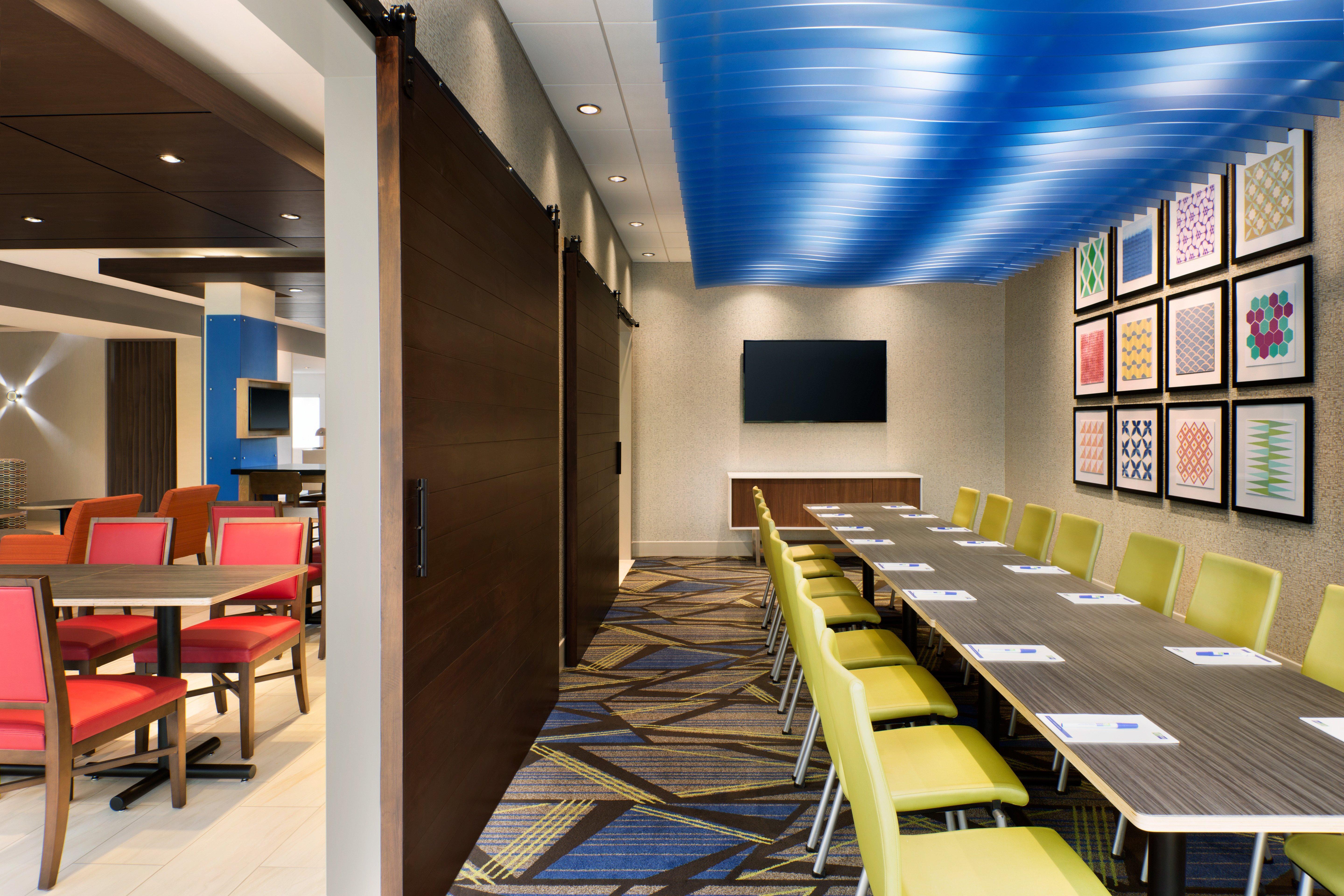 Holiday Inn Express & Suites - Kokomo South By Ihg Esterno foto